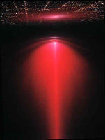 Bildnummer: ko011-43 Komet Hale-Bopp über Bergwald am 2.4.97 mit Andromedanebel am Horizont (Fotomontage) Astrofoto/Franz-Xaver Kohlhauf Bildnummer: ko011-47 Komet Hale-Bopp mit Staub- und Gasschweif am Morgen des 11.