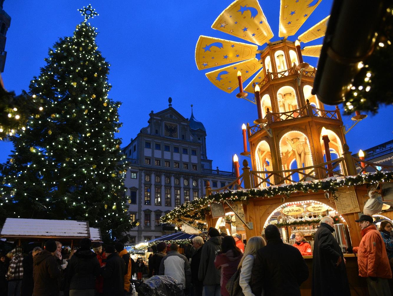 Alle Jahre wieder zählt der Augsburger Christkindlesmarkt zu den beliebtesten Weihnachtsmärkten in ganz