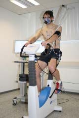 Spiroergometrie Belastungs-EKG plus Messung von Atmung Auswertung: Ausschluss einer Herz-Kreislauferkrankung Messung der maximalen Sauerstoffaufnahme VO2max