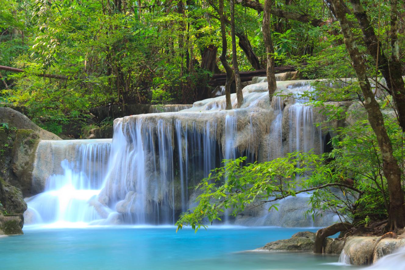 Seite 6 von 12 5. Tag Erawan-Nationalpark (F/-/-) Dieser Tag beginnt mit einer leichten Wanderung im Erawan-Nationalpark.