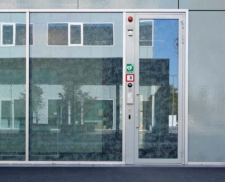 Einbruch- und Durchschusshemmung Einbruchhemmende Fenster und Türen RC1-3 Einzigartig clever Mit Forster unico werden nicht nur wärmegedämmte Fenster und Türen hergestellt, sondern neu auch einbruch-
