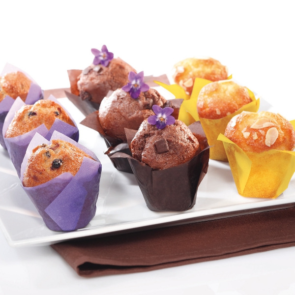 Mini-Muffin-Mix Feinbackware aus Rührmasse, tiefgekühlt Artikelnr. 1040128 kl. 60 Mischung aus Muffins im Kleinformat in den Sorten Schoko, Heidelbeere und Mandel.