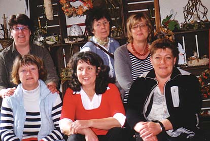 Kath. Frauengemeinschaft kfd-projekt»zu schade zum Wegtun«Aktueller Stand Alles begann vor 3 Jahren bei einer»fairen Tasse kfd-kaffee«.