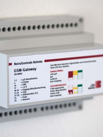Behnke GSM i Behnke GSM Zur Aufschaltung von Aufzugnotrufsystemen etabliert sich GSM zunehmend als echte Alternative zum analogen Festnetz.
