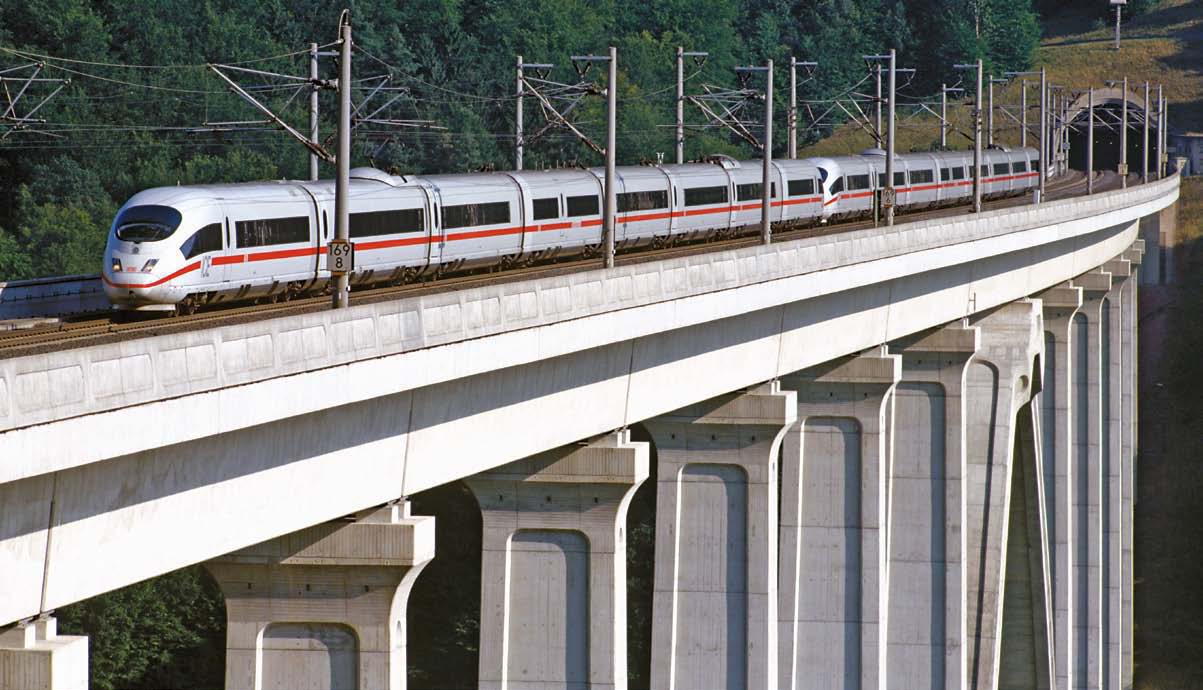 Deine Bahn Fachzeitschrift von DB Training, Learning & Consulting und des Verbandes Deutscher Eisen bahn fachschulen Februar 2013 41.