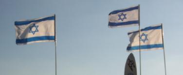 Die Nationalhymne Israels trägt den Titel hatikwa (die Hoffnung): Solange noch im Herzen eine jüdische Seele wohnt und nach Osten hin, vorwärts, ein Auge nach