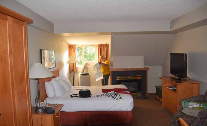 130 Kanada und Alaska mit Auto und Schiff Whistler Peak Lodge Gutes Hotel mit riesigem Zimmer und kompletter Küche. Hier könnte man längere Zeit Urlaub machen das Hotel wäre perfekt dazu geeignet.