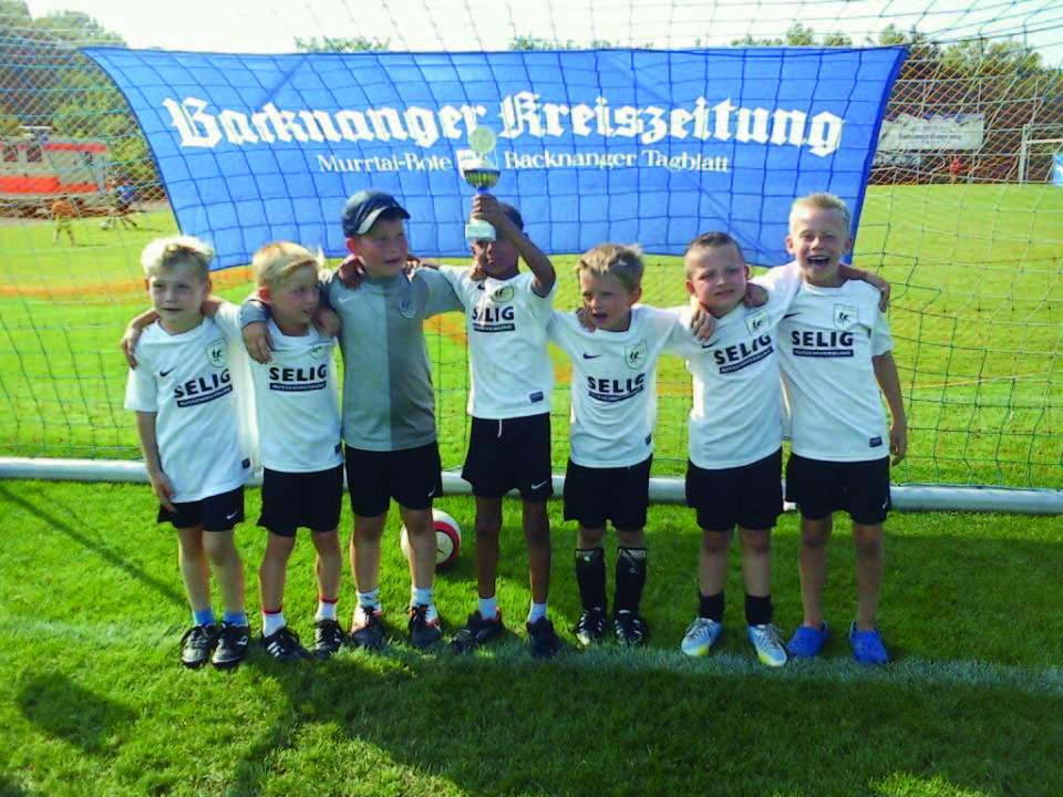 BKZ Mini-Cup 2014 beim SVS in Steinbach Großer Event für kleine Leute. Die Backnanger Kreiszeitung richtet ihren diesjährigen Mini-Cup am Samstag, 5. Juli und Sonntag, 6.