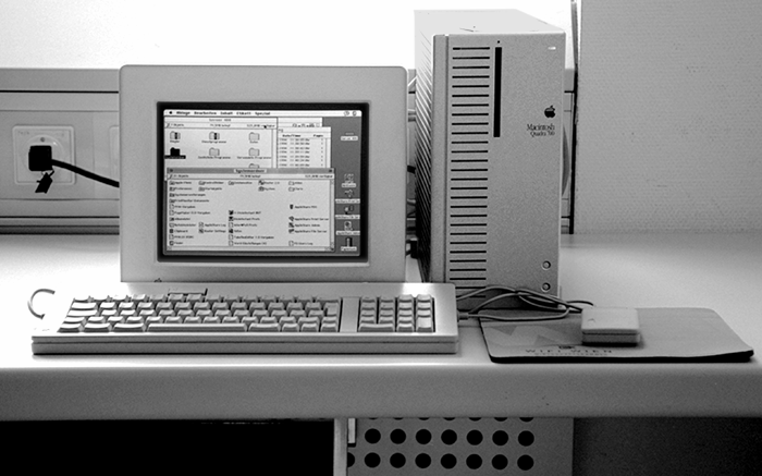 Verschiedene Computertypen Ein heute typischer PC hat folgende charakteristische technische Daten: Er hat zwischen 128 und 1024 Megabyte Hauptspeicher.