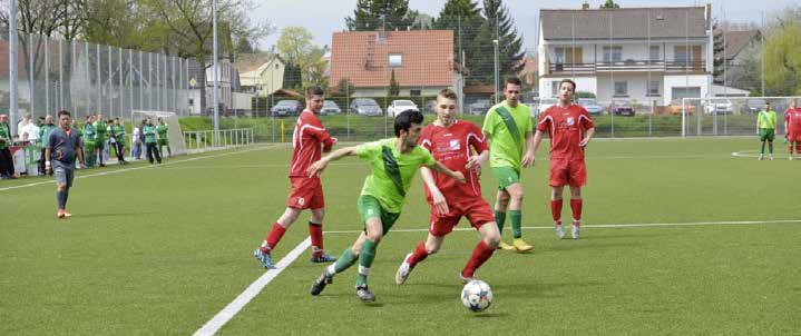 Aus den Kreisen Aufsteiger Normannia Pfiffligheim (grünes Trikot, hier eine Szene aus einem Spiel gegen Monsheim II) steht nach 7 Spieltagen an der Tabellenspitze der B-Klasse.