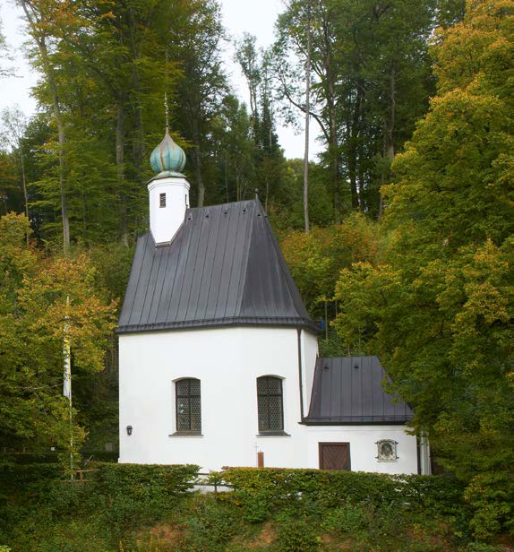Aus unserer Geschichte AUS UNSERER GESCHICHTE Der»Dom«von Bad Adelholzen Vor 400 Jahren wurde die Primuskapelle in Adelholzen geweiht Bei der diesjährigen