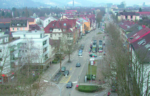 BÜRGERVEREIN ZÄHRINGEN E.V. Die bewegte Zähringer Straße. Alte Ansicht von Zähringen Blick ins Hinterland von Zähringen.