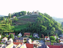 Burgruine Obervoitsberg Um 1170 begann Gottfried von Dürnstein hier mit der Errichtung einer Burg. Die heute sichtbaren Mauerteile stammen zum Großteil aus dem 14. und 15. Jh.