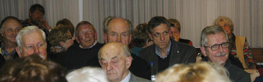 Februar/März 2015 02/91. Jg. Jahreshauptversammlung am 27. Februar 2015 Im Clubheim Bolbrinker bittet Uwe Kleinschmidt (links) als 1. Vorsitzender zur Wahl eines neuen Vorstandes. www.gtbsport.