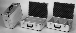 Aktions- Koffer LxBxH Alu-Koffer für Hobby und Beruf Alu silber Ein preiswertes Universal-Alukoffer-Modell mit einsteckbaren und einer genuteten Hartschaumauskleidung. Universell für Hobby und Beruf.