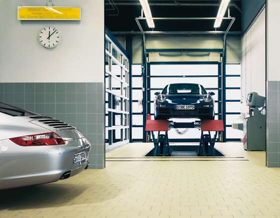 Porsche Approved Garantie. 111% Sicherheit Die Porsche Approved Garantie für Gebrauchtwagen. Ein gebrauchter Porsche hat es nicht leicht bei uns.