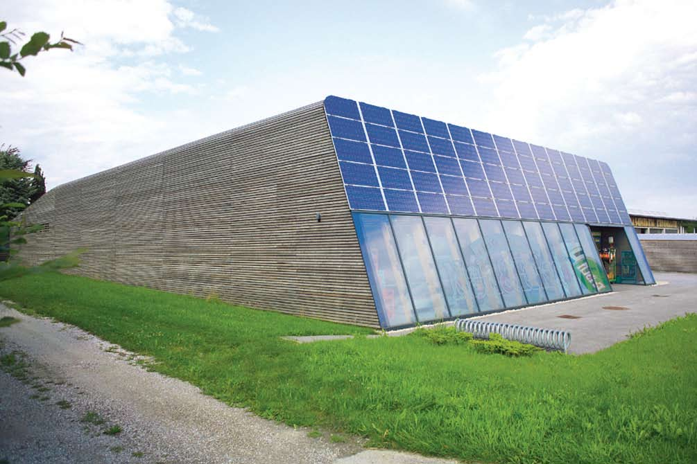 Was ist ein energieeffizientes Betriebsgebäude? Energieeffizientes Bauen ist bei Wohngebäuden in Oberösterreich schon seit Jahren etabliert.