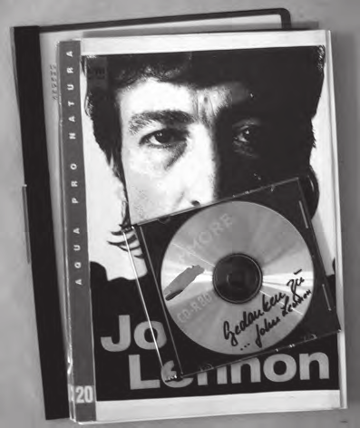 11 Filmische Aufzeichnung zu»gedanken zu John Lennon«,