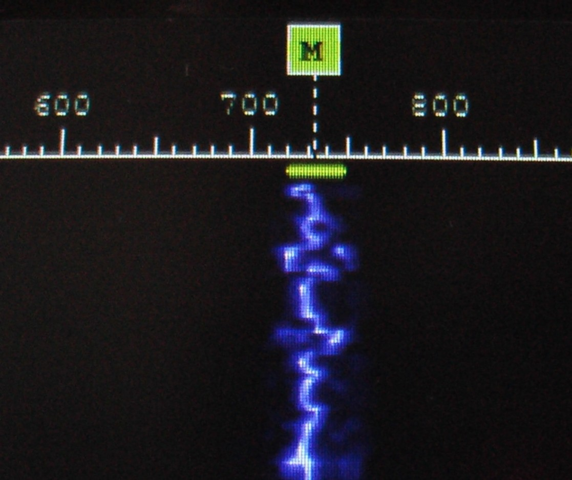 Das BPSK-Signal Im Wasserfalldiagramm sieht man dieses Bild. Hier wird ein Ton verwendet.