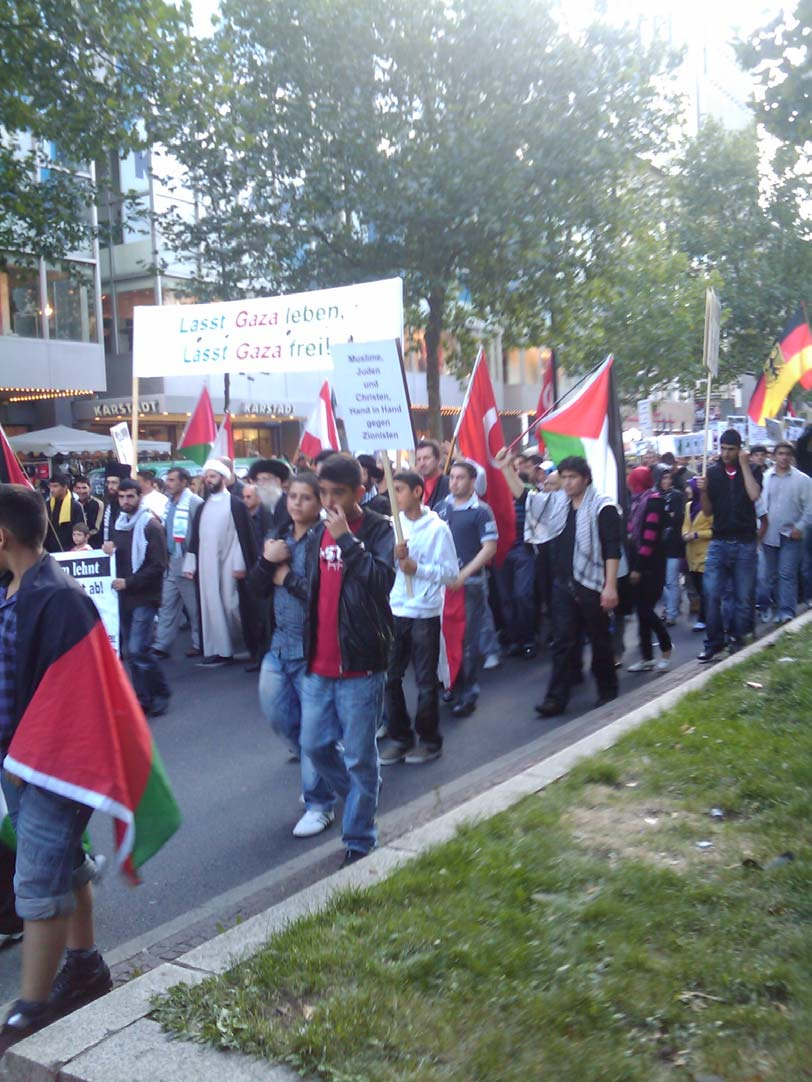 Al-Quds-Demo, 12.9.09, Berlin auch Mitglieder der DVU beteiligten sich.