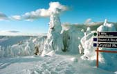 KANADA/SKI BANFF, LAKE LOUISE / ALBERTA JASPER / ALBERTA Fairmont Chateau Lake Louise Banff: Der bekannte Skiort ist idealer Ausgangspunkt für einen abwechslungsreichen Winterurlaub.