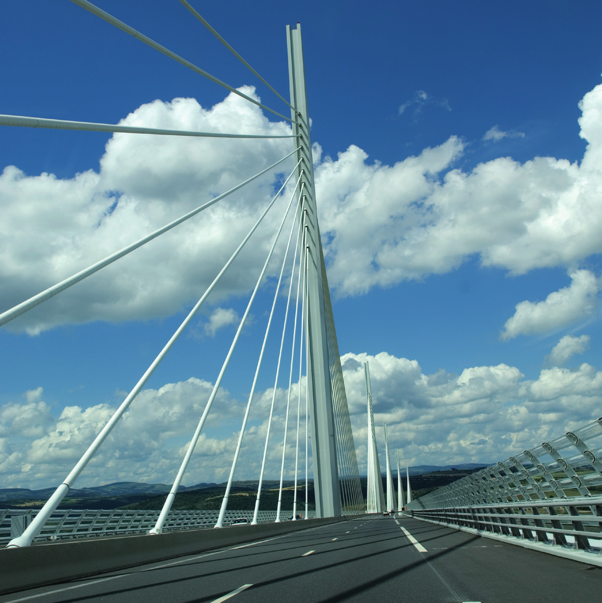 Brückenbau-Kompetenz schafft