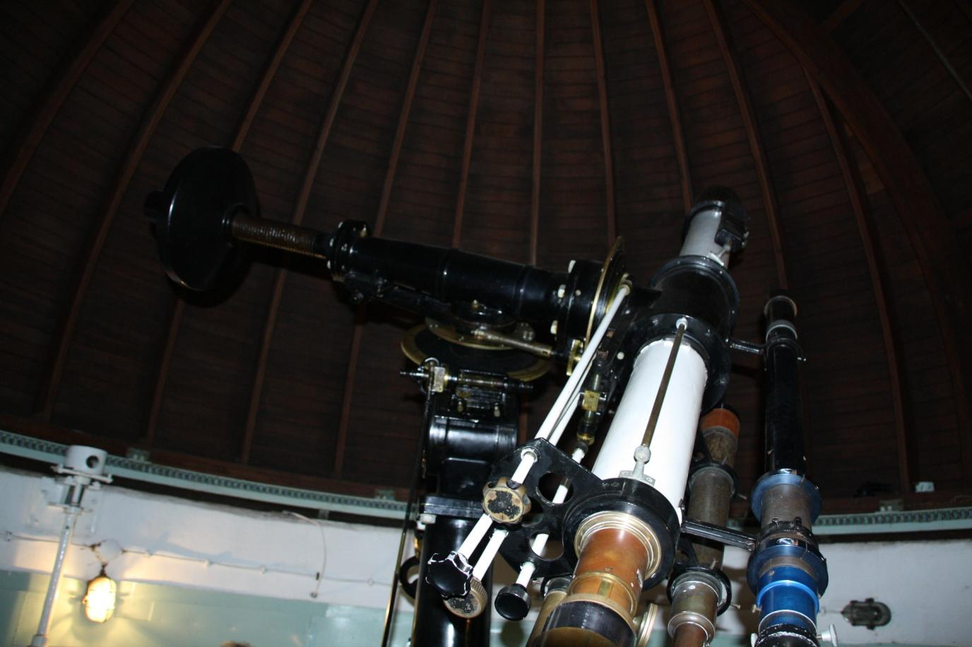 In diesem Bereich entwickelte sich die Sternwarte Sonneberg zu einem der bedeutendsten Standorte weltweit: An der Sternwarte befindet sich das zweitgrößte astrofotografische Datenarchiv der Welt.