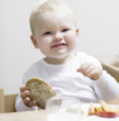 Übergang zum Familienessen Stillen / Flaschenmilch Gemüse-Kartoffel- Fleisch-Brei