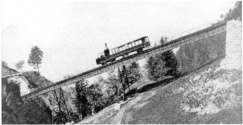 Arth-Rigi-Bahn zur Zeit der Bergbahn-Pioniere Zur selben Zeit fand auch die Eröffnung der Rigi-Scheideggbahn statt; diese musste 1931 ihren Betrieb einstellen, geblieben ist das Trassee, das als