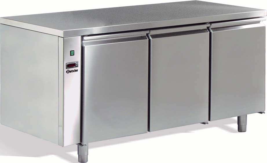 Kühltische 3 x GN / Zentralkühlung Kühltisch ohne Abdeckung B 500 x T 700 x H 80 mm Zentralgekühlt - Umluftgekühlt 3 Türen GN / - Inhalt 460 L Temperatur: +0 bis 8 C Komplett aus CNS Automatische