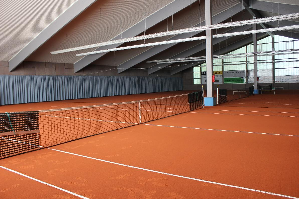 Unser Partner: die Tennishalle Gronau Eine einzigartige Halle im Großraum Köln : Optik und Spielverhalten wie auf normalen Ziegelmehlplätzen (Rutschen möglich!