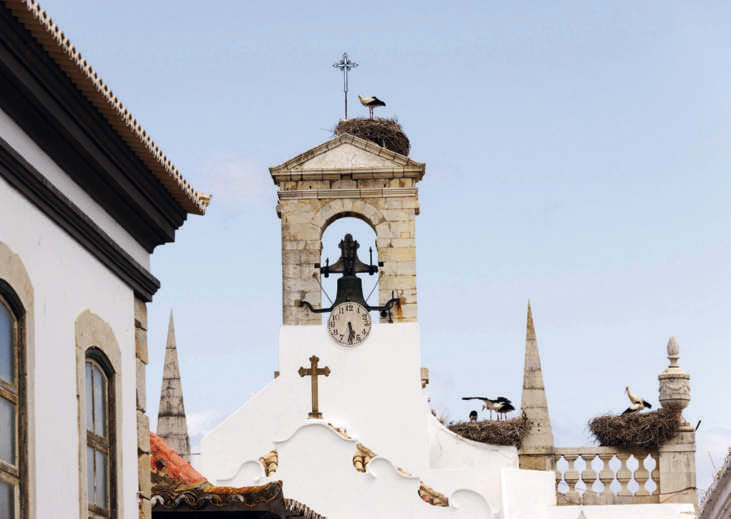 Plan S. 20 und hintere Umschlagklappe weitgehend erhalten ist bzw. wiederhergestellt wurde. Faro erblühte neuerlich und wurde 1577 Bischofssitz. Während der Zeit, als Portugal unter Felipe II.
