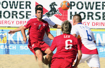 Top of Europe Schweiz gewinnt Euro-Liga 2012 Teamleistungen und Siegen über die Beach Soccer Top-Nationen Russland, Spanien, Italien, Portugal mehr als verdient.