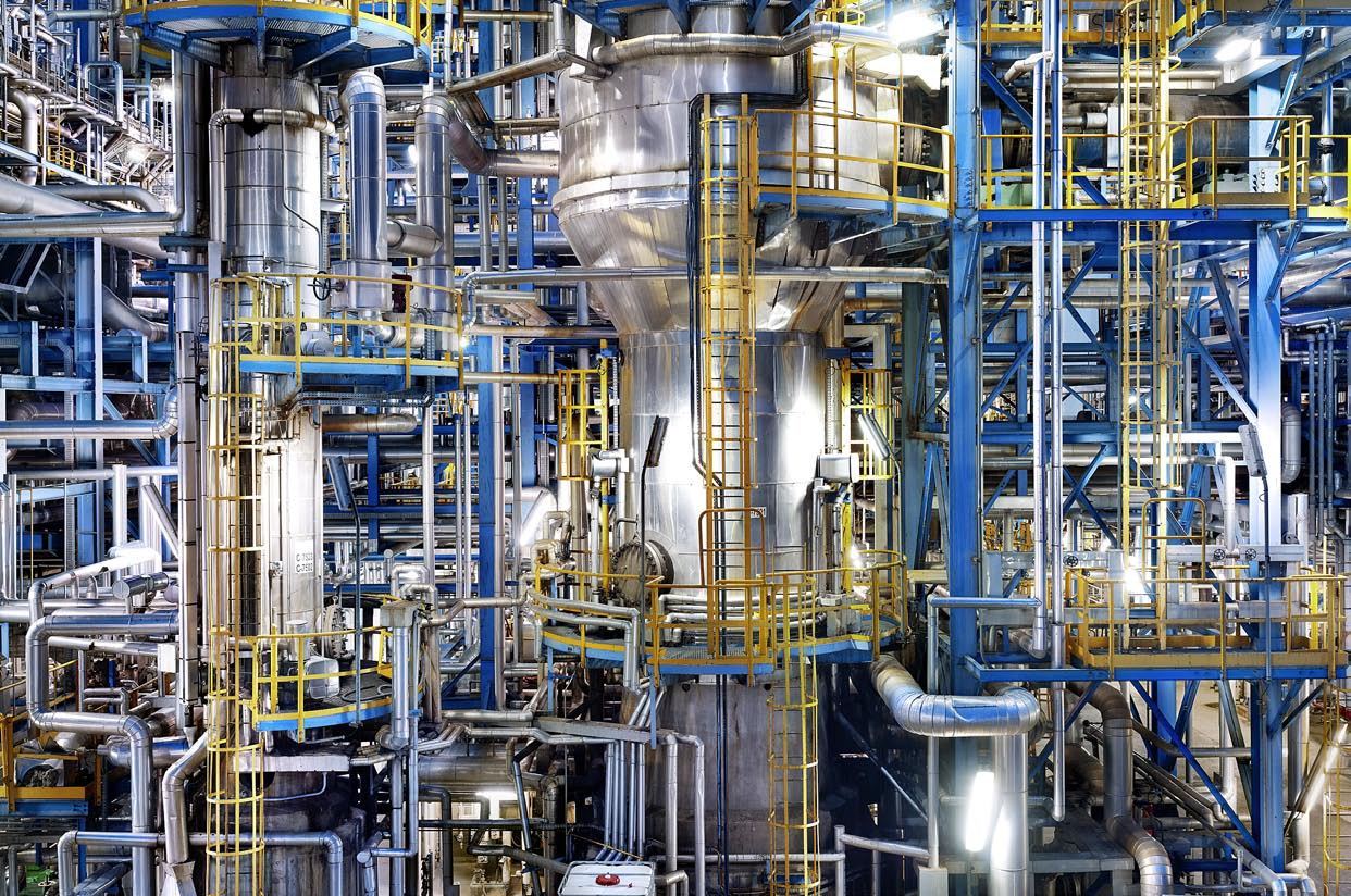 In Collombey VS wird Rohöl in Benzin umgewandelt: Eine der beiden Schweizer Raffinerien.