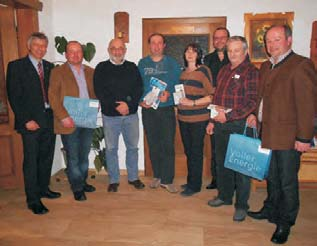 Vichtensteiner Zeitung Ausgabe 2 / 2012 Seite 3 ÖKB-Vichtenstein Jahreshauptversammlung Am 10. März 2012 fand die Jahreshauptversammlung im Gasthaus Koller statt.