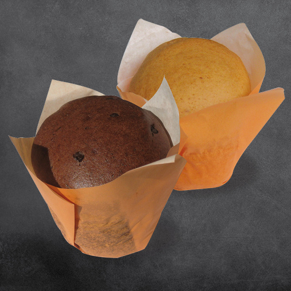 -Muffin-Mix e Feinbackware aus Rührmasse, tiefgekühlt Artikelnr. 1070204 kl. 16 2 Sorten im Mix: Schoko-Muffin und heller Muffin aus flaumigen Rührteig.