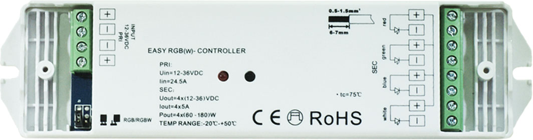 3 Eigenschaften RGBW Funk Empfänger Der RGBW Funk Empfänger ist als Master und als Slave verwendbar und für beide Betriebsarten einstellbar. Er ist programmierbar auf Kanal 1 bis 10.