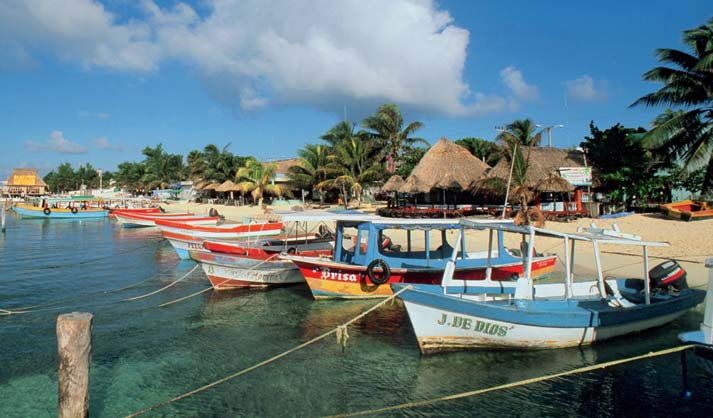 Yucatán persönlich meine Tipps Inseln wie die Isla Mujeres bieten Entspannung zwischen den Besichtigungstouren lem an Wochenenden, wenn sich die Plaza in einen Vergnügungspark verwandelt.