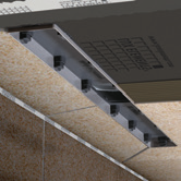 LUX ELEMENTS TUB -LINE COMBI Linienentwässerung Flexible Rinnenlösung Ein Produkt zwei Designs Nicht nur der Oberbelag bestimmt das Design einer Duschtasse mit Linienentwässerung.