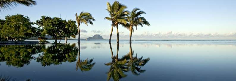 IN DEX MAURITIUS Titelseite (Bildnachweise: MTPA-Mauritius) 01 Index 02 Zuverlässige Tourismus Spezialisten weltweit 03 Mauritius Informationen 04 HOTEL STERNE NORDWEST SEITE Beachcomber Royal Palm