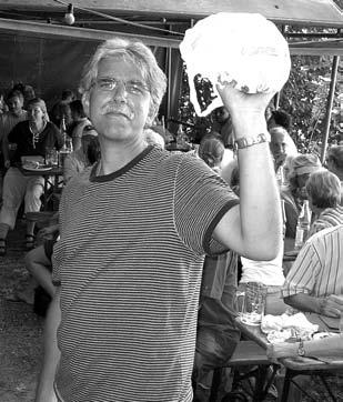 Vereinsleben Sommerfest + Clubregatta 2006 Im Anschluss an die Regatta fand wie jedes Jahr unser Sommerfest auf dem Vereinsgrundstück statt.