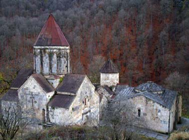 Sewanawank Das mittelalterische Sewan-Kloster, auf einer Insel errichtet, bietet eine der klassischen armenischen Ansichten.