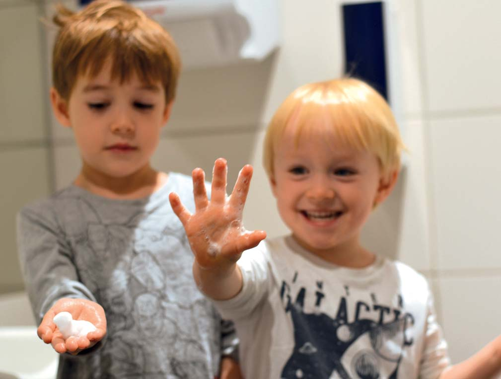 Foto: Natalie Peine Händewaschen kann Spaß machen. Infektion als Berufskrankheit?