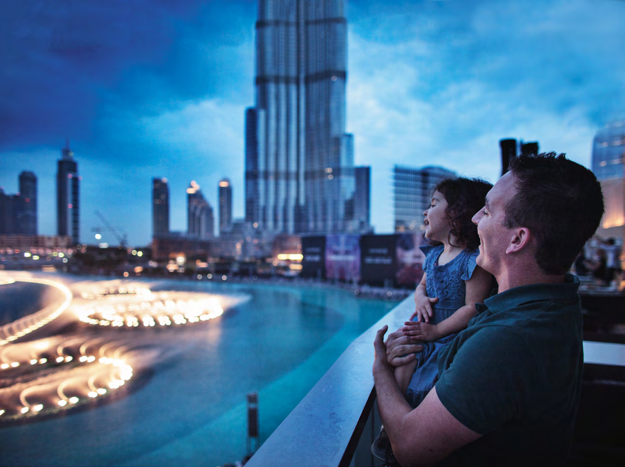 STADTERLEBNIS ENTDECKEN SIE, WIE DER WÜSTENSAND PLATZ GEMACHT HAT FÜR MODERNE WOLKENKRATZER. In Dubai mischt sich uralte Tradition mit legendären Wolkenkratzern.