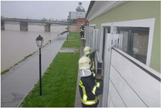 195 Hochwasser 2013 - Ereignisdokumentation 8.6.20 Inn Hochwasserschutz Schärding Die Stadt Schärding war 2002 von einem 30-jährlichen Hochwasser des Inns betroffen.