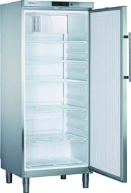 8. Kühlschränke & Fassvorkühler Kühlschränke mit Umluftkühlung, Glastürkühlschränke mit Umluftkühlung 8.43 Lieferzeit ca. 13 Wochen Liebherr FKvsl 541 / 5413 mit Umluftkühlung Nutzinhalt.