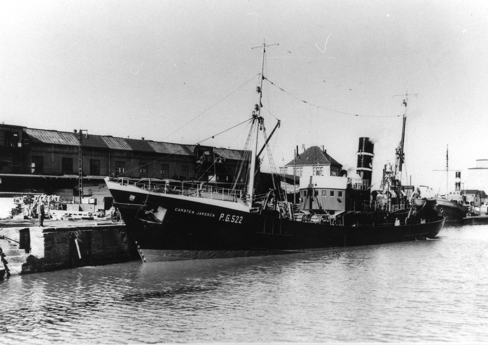 Abb. 13: Hochsee-Fischdampfer CARSTEN JANSSEN, 1938 gebaut.