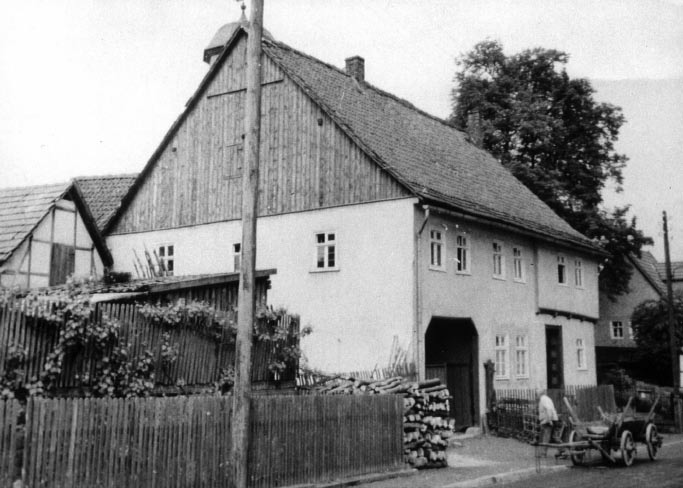 16 Haus Hauptstraße 65 1960 erwarben Heinrich und Irene Thöne das Haus von Josef und Minna Piechotta, die auf der Dicke