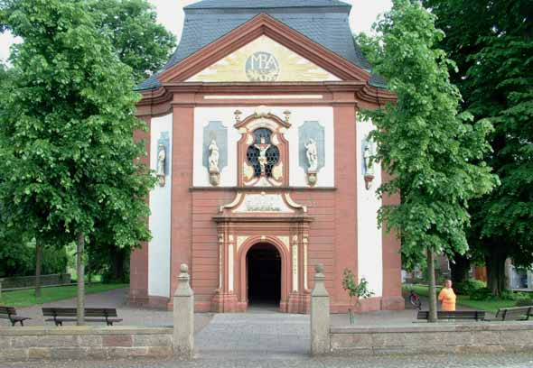 Abb. 35: Kirche St. Vitus in Willebadessen (spätes 12. Jahrhundert, 1720 1722 umgebaut) Abb.