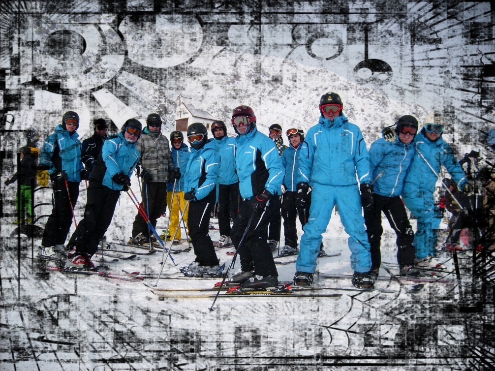 Ski alpin, Snowboard und Breitensport aus- und fortgebildet.